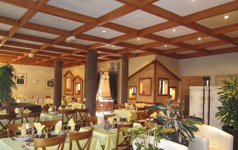 Hotel Du Hameau Аллос Екстер'єр фото