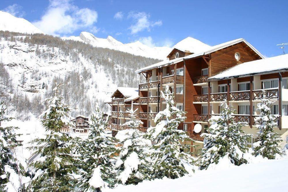 Hotel Du Hameau Аллос Екстер'єр фото